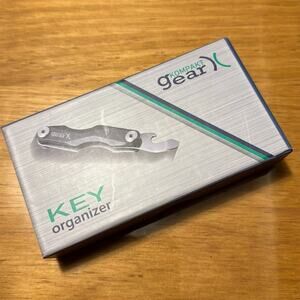 NWT key‎ organizer